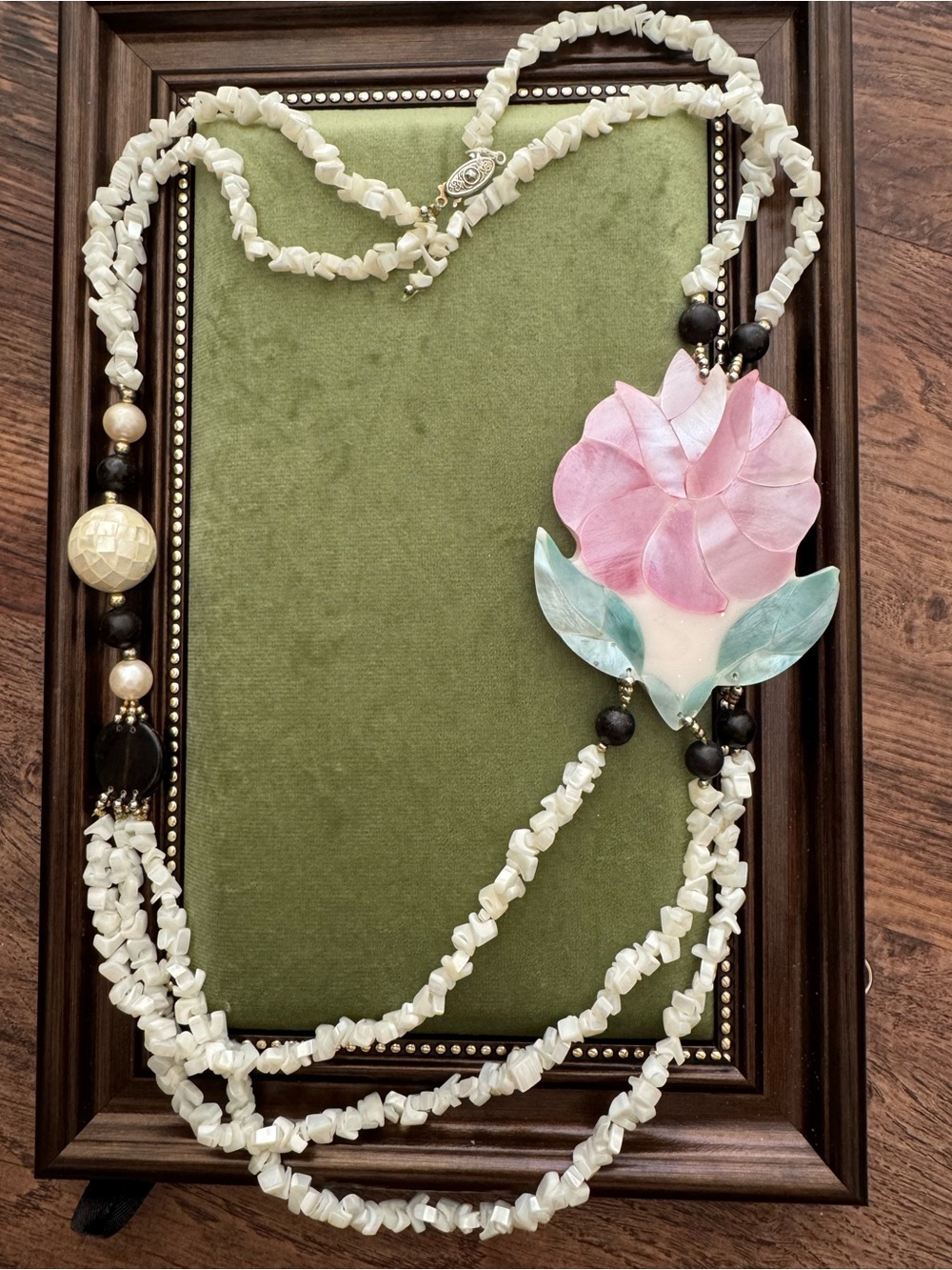 NEEDS REPAIR VTG Lee Sands Attributed MOP Flower Necklace Multi Strand AS IS